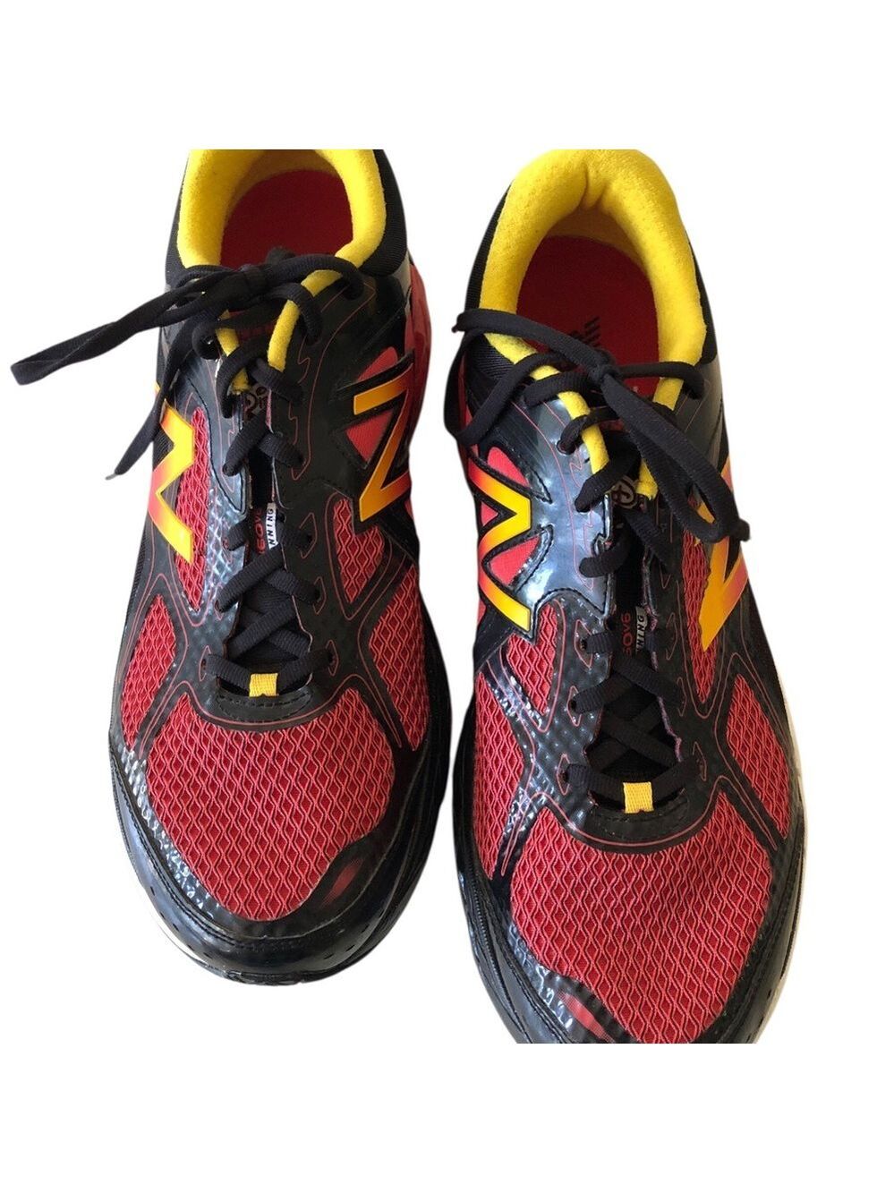 Mens 12.5 New Balance 860 v6 Run Disney “Mickey Mouse” Special Edition Sneskers